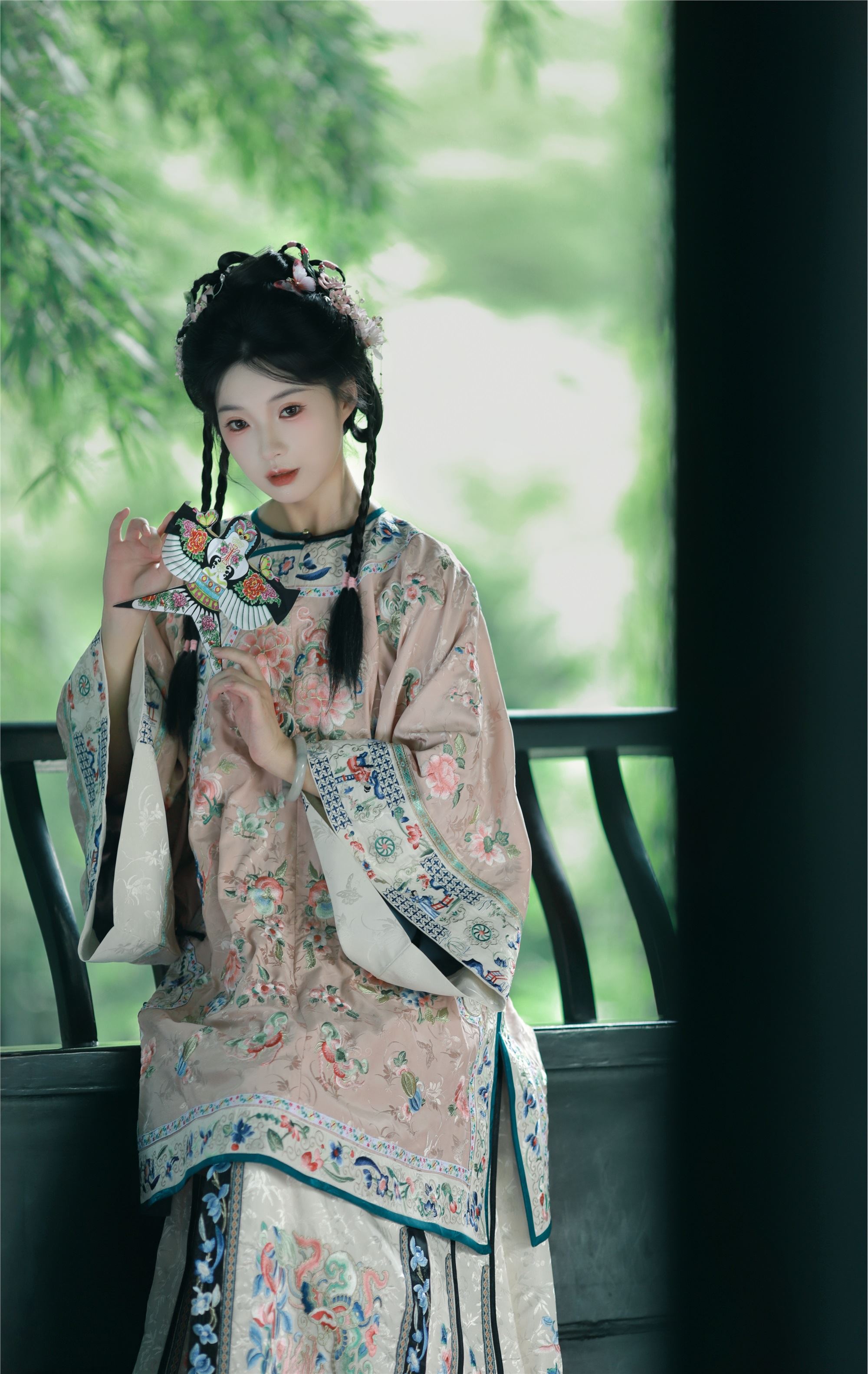 YITUYU艺图语 2025.01.27 盛夏 秋子梨